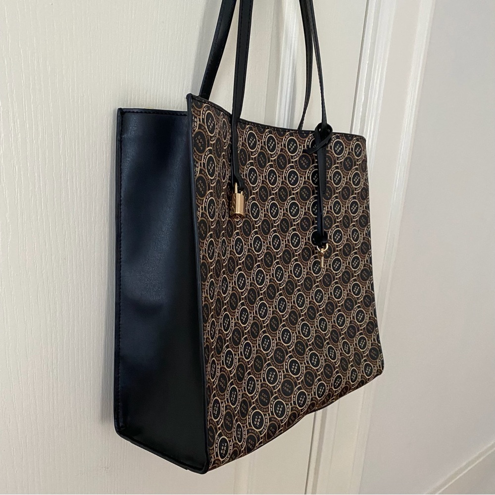 Marc Jacobs Black and Tan Patterned Tote - Picture 4 of 14